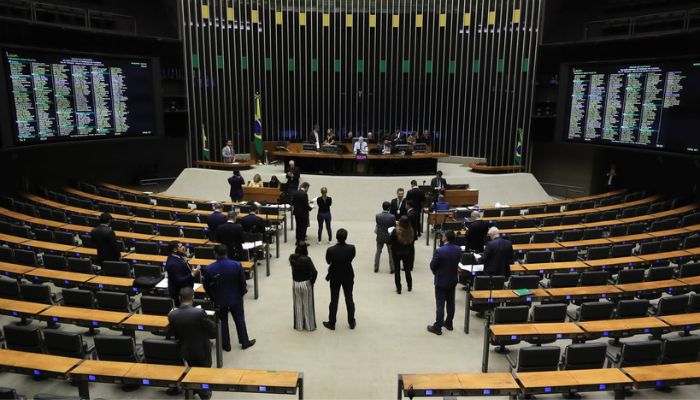 © Lula Marques/ Agência Brasil Minirreforma eleitoral limita e parcela multa a partidos políticos